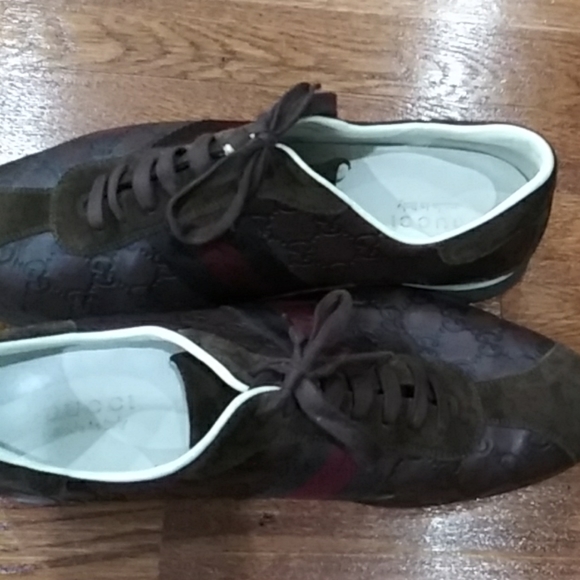 Gucci embossed logo & suede shoes - Picture 5 of 10